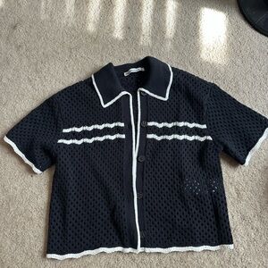 Abercrombie & Fitch Black and White Short Sleeve Top